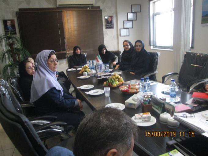 نشست مدیر انجمن کلیوی استان گیلان با سرپرستاران بخشهای دیالیز شهرستان رشت 